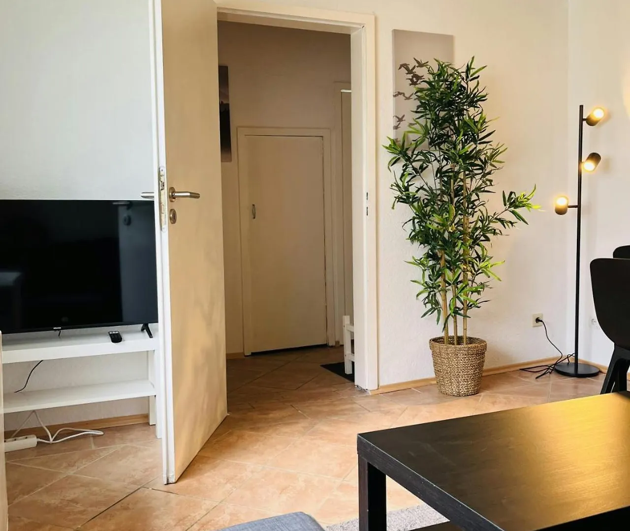 Spacious Apartment For 5 Hamburg Germany