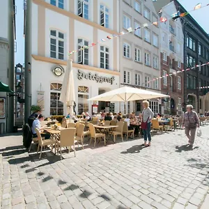 In Der Hamburger Altstadt Contactless Check In Apartment
